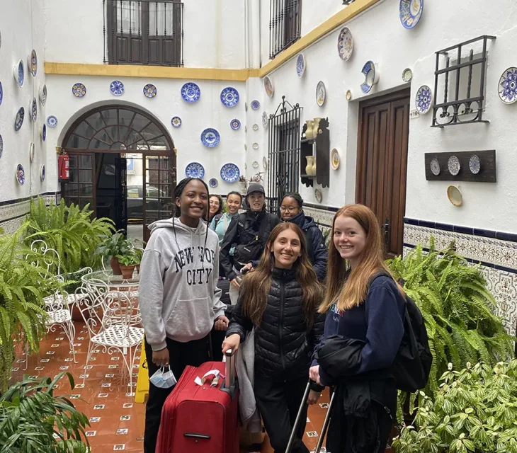 Photo 1 – Voyages